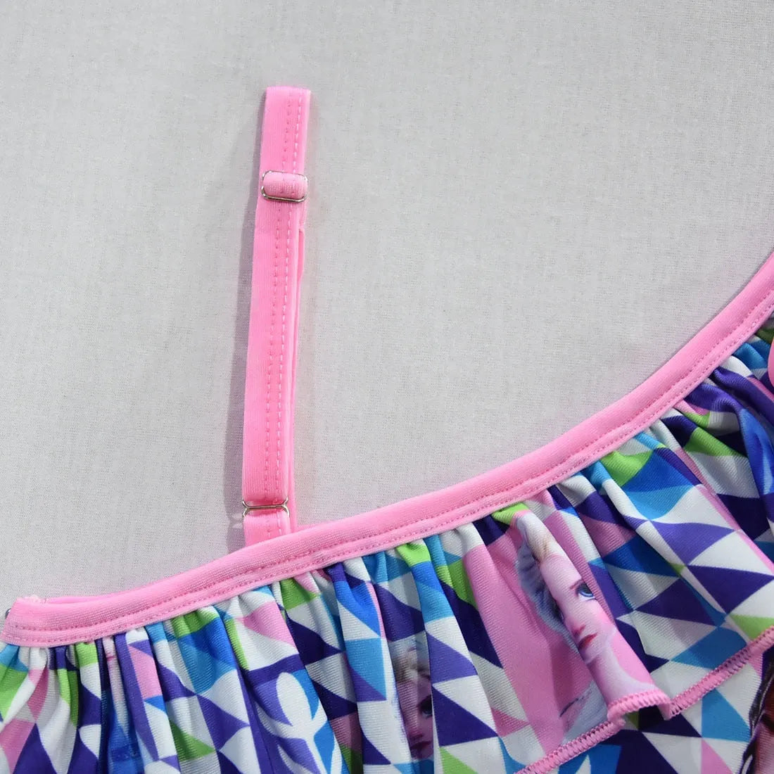 Maillot de bain Reine des Neiges coloré