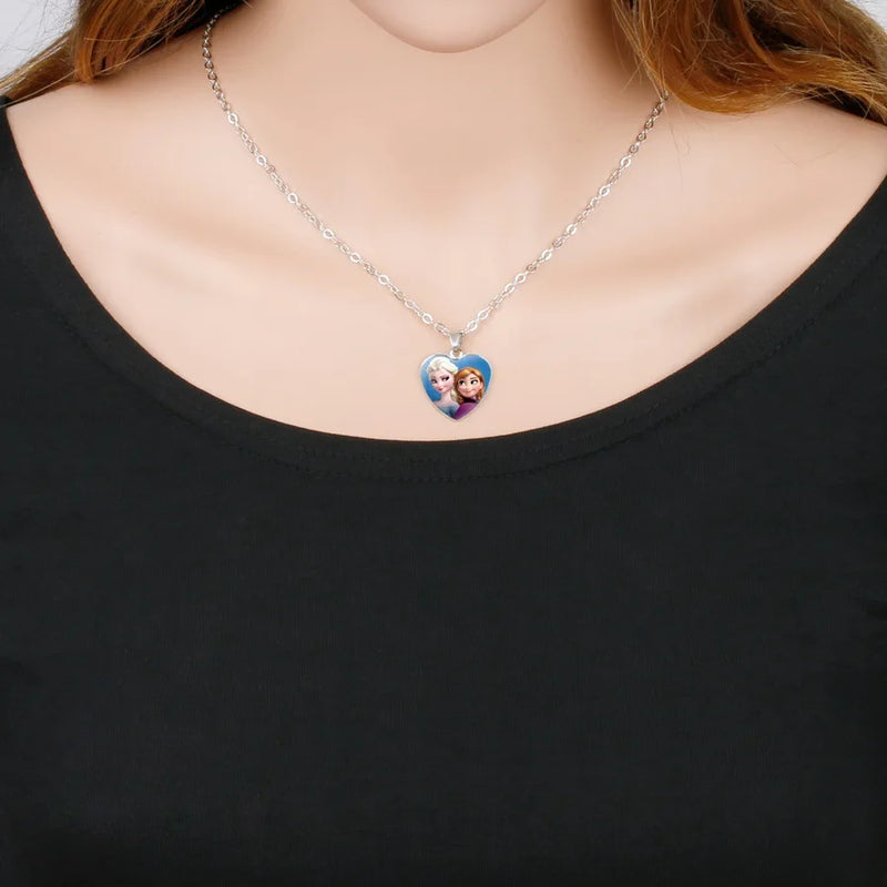 Collier coeur Reine des Neiges : Anna et Elsa