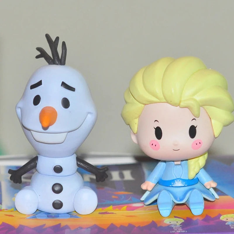 Boite de 7 figurines Reine des Neiges