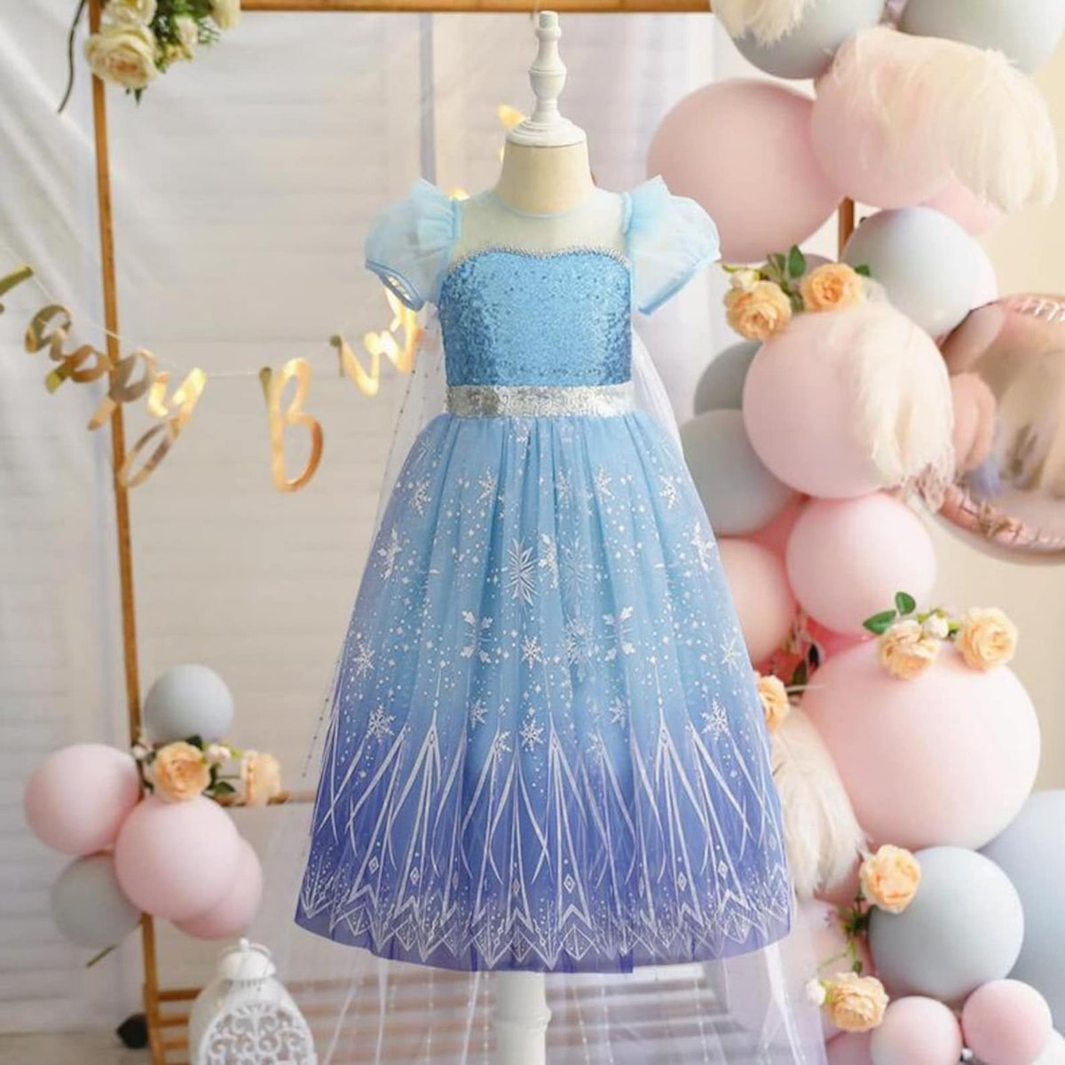 Robe reine des Neiges Lumières LED